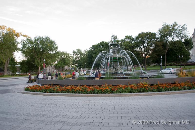20090828_011642 D3.jpg - Tourny Fountain, Quebec City, originally displayed at Paris World Fair 1855